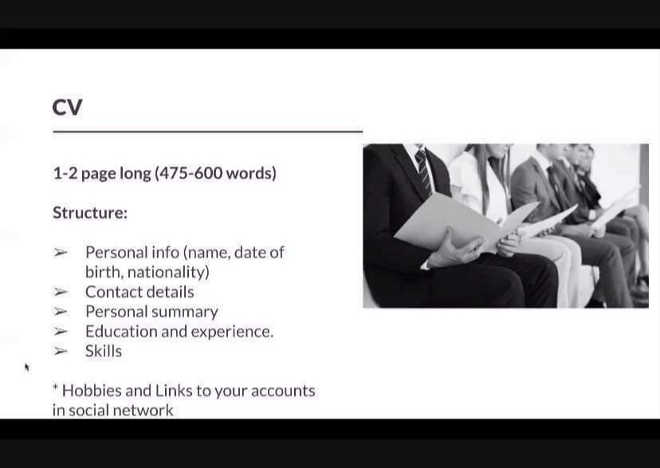 fragment prezentacji multimedialnej wyświetlanej podczas konferencji w języku angielskim - zdjęcie dotyczy pisania CV